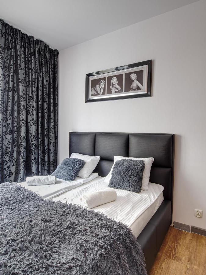 Marilyn Monroe-Baltiq Plaza Gdynia Apartment Exterior photo